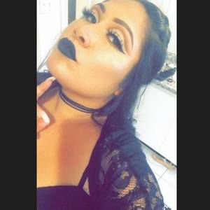 Meet your Posher, Leah